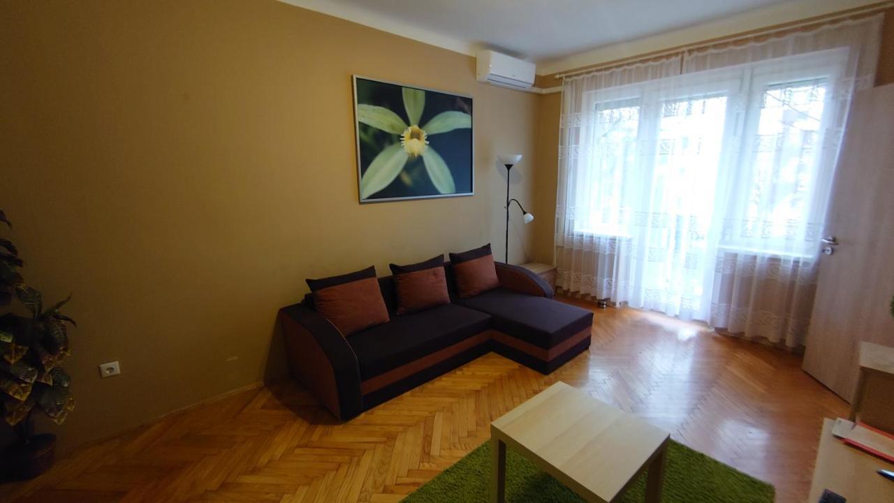 Koroesi Apartman Pécs Esterno foto